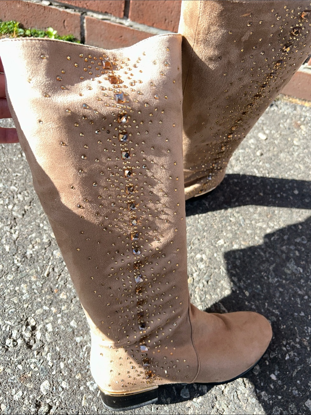 Italina Suede Knee-High Boots with Gold Stud Detail - Tan Brand New size 8